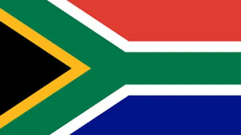 中国代表团全力备战国际雪联利维尼奥站世界杯：自由式滑雪训练正酣